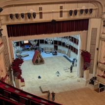 Umbau des B&uuml;hnenbereichs